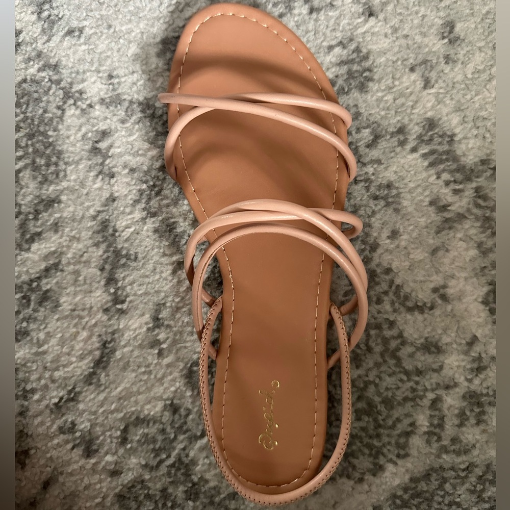 Qupid Women’s Strappy Sandal